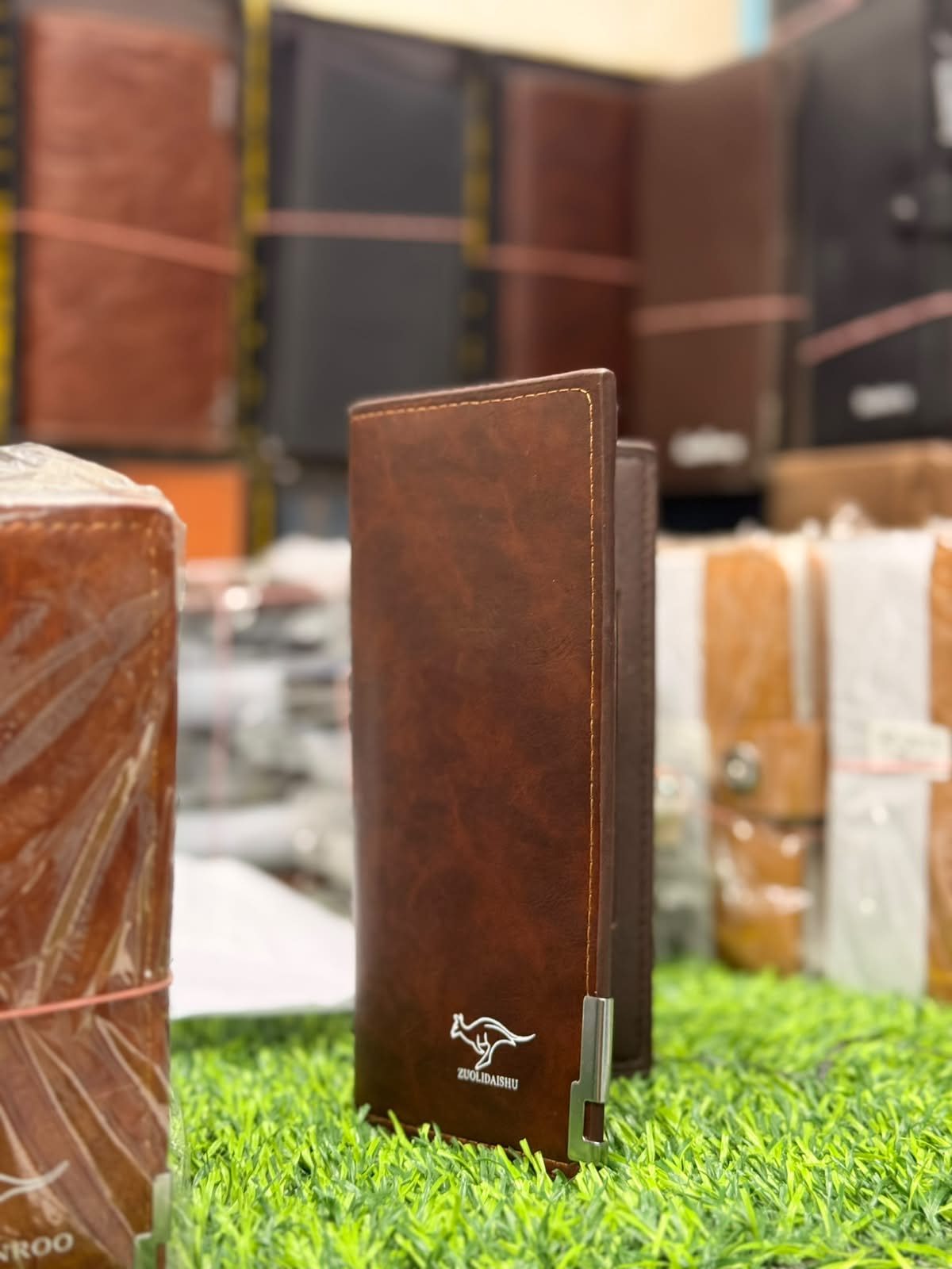 BADENROO Premium Vintage Leather Long Wallet for Men (allow open)